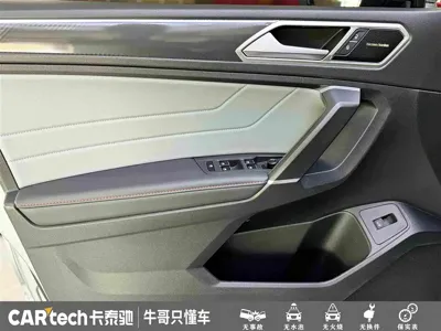 Volkswagen Tiguan L 2021, 75900 км, за 109800 CNY - фото 9