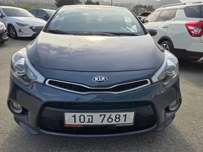 Kia K3 · 2015 год