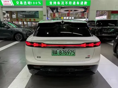 Voyah Zhiyin 2025, 12800 км, за 159800 CNY