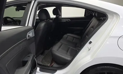Hyundai Avante 2018, 119982 км, за 8900000 KRW - фото 12