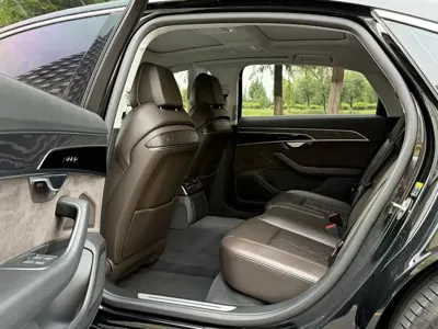 Audi A8 2021, 50000 км, за 296000 CNY - фото 6