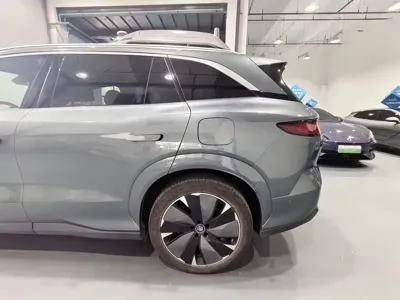 BYD 唐L 2025, 4800 км, за 189800 CNY - фото 8