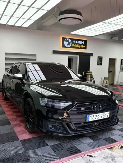 Audi S8 2022, 99613 км, за 69990000 KRW