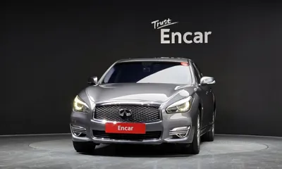 Infiniti Q70 2015, 104034 км, за 11900000 KRW