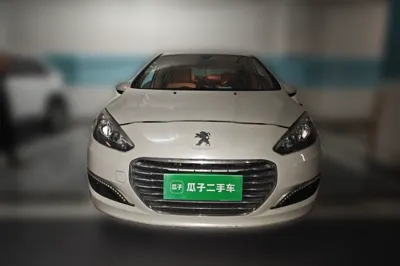 Peugeot 308 2014, 66700 км, за 25299.44 CNY