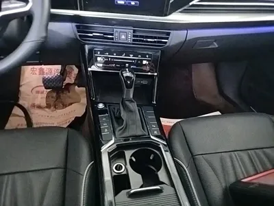 Volkswagen Passat 2022, 59000 км, за 107200 CNY - фото 14