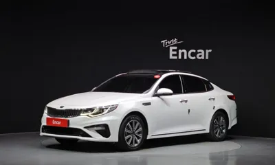 Kia K5 · 2019 год