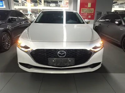 Mazda Mazda 3 Axela 2020, 66200 км, за 67163.94 CNY