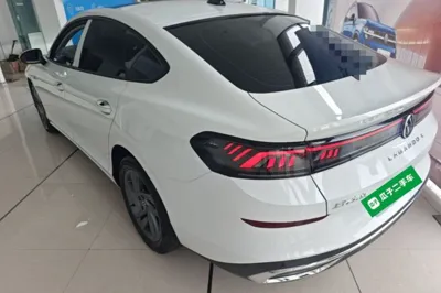 Volkswagen Lamando 2024, 8000 км, за 109209.38 CNY