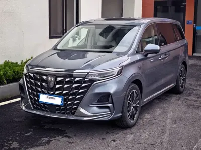 Roewe iMAX8 2024, 6000 км, за 128000 CNY