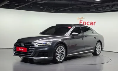 Audi A8 · 2021 год