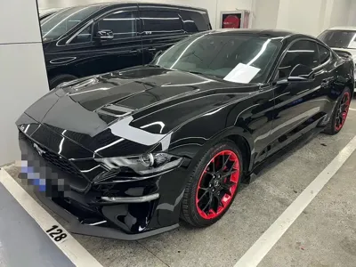 Ford Mustang · 2020 год