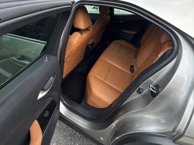 Lexus UX 2022, 24700 км, за 115000 CNY - фото 10