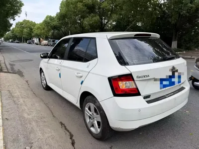 Skoda Fabia 2016, 90000 км, за 25800 CNY - фото 11