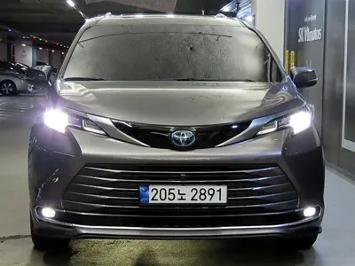 Toyota Sienna 2023, 48427 км, за 46500000 KRW - фото 2