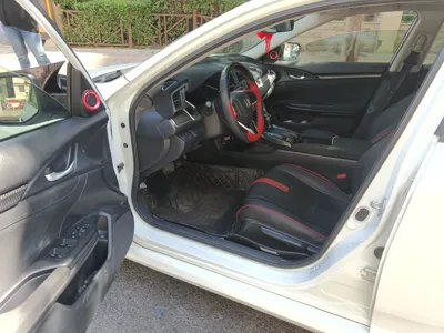Honda Civic 2016, 79100 км, за 69373.7 CNY - фото 19