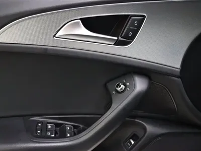 Audi A6L 2017, 100000 км, за 109800 CNY - фото 8