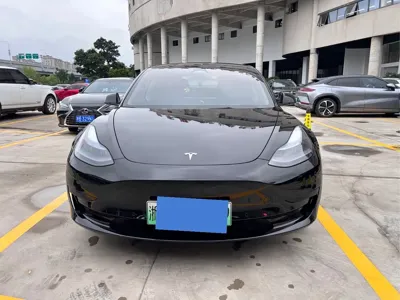 Tesla Model 3 2023, 32000 км, за 128800 CNY - фото 2