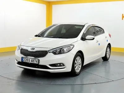 Kia K3 · 2013 год