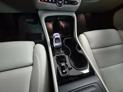 Volvo XC40 2025, 2064 км, за 43000000 KRW - фото 9