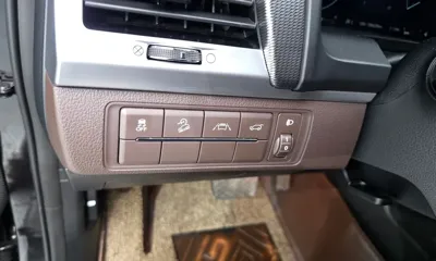 KG_Mobility_Ssangyong Rexton 2023, 106629 км, за 25200000 KRW - фото 27