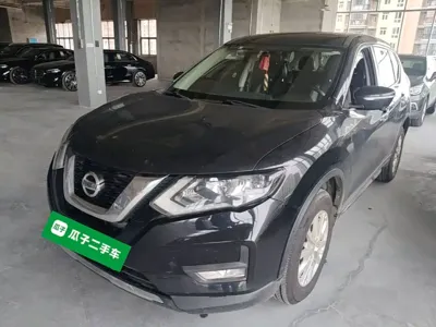 Nissan X-Trail · 2017 год