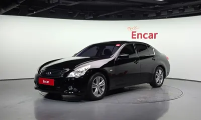 Infiniti G · 2013 год
