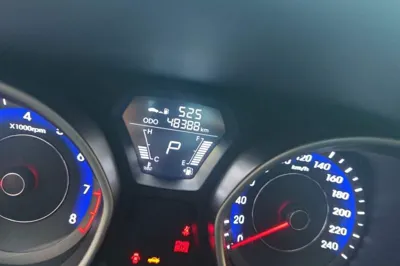 Hyundai Elantra (5th Generation 2016, 48300 км, за 41419.36 CNY - фото 13