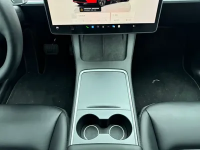 Tesla Model Y 2023, 33000 км, за 126800 CNY - фото 13