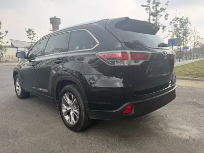 Toyota Highlander 2017, 95000 км, за 86800 CNY - фото 13