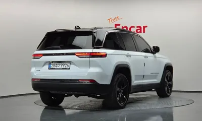 Jeep Cherokee 2023, 6334 км, за 57500000 KRW - фото 2