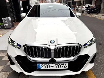 BMW 5-Series · 2026 год