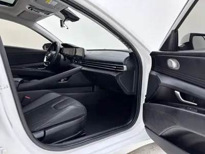 Hyundai Elantra 2023, 13000 км, за 91000 CNY - фото 21