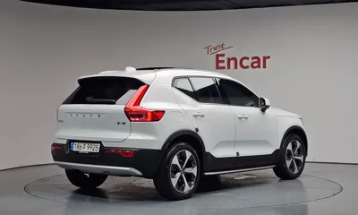 Volvo XC40 2023, 15967 км, за 37000000 KRW - фото 2