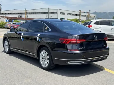 Volkswagen Passat 2021, 86000 км, за 90800 CNY - фото 19