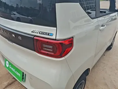 Wuling MINIEV 2022, 35400 км, за 21600 CNY - фото 8