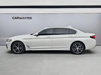 BMW 5 Series 2023, 58000 км, за 233000 CNY