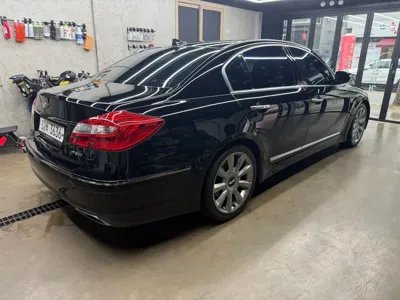 Hyundai Genesis 2012, 165612 км, за 7700000 KRW