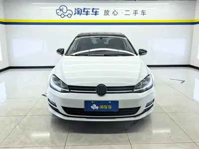 Volkswagen Golf 2016, 102100 км, за 45800 CNY