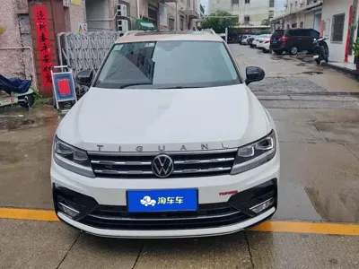 Volkswagen Tiguan L 2021, 26500 км, за 99000 CNY