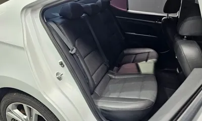 Hyundai Avante 2018, 139147 км, за 8800000 KRW - фото 11