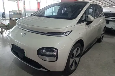 Baojun Cloud · 2023 год