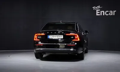Volvo S60 2023, 31696 км, за 38990000 KRW