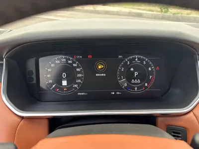 Land Rover Sport 2019, 90000 км, за 299800 CNY - фото 10