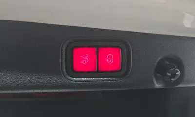 Mercedes-Benz E-Class 2017, 94606 км, за 22500000 KRW - фото 20