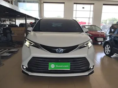 Toyota Sienna 2024, 47300 км, за 233200 CNY
