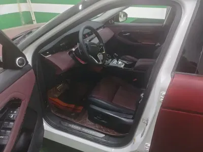 Land Rover Evoque 2024, 52200 км, за 146800 CNY