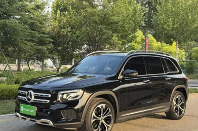 Mercedes-Benz GLB · 2023 год
