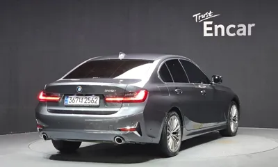 BMW 3-Series 2021, 96145 км, за 14754.43 USD