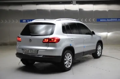 Volkswagen Tiguan 2014, 56900 км, за 7900000 KRW